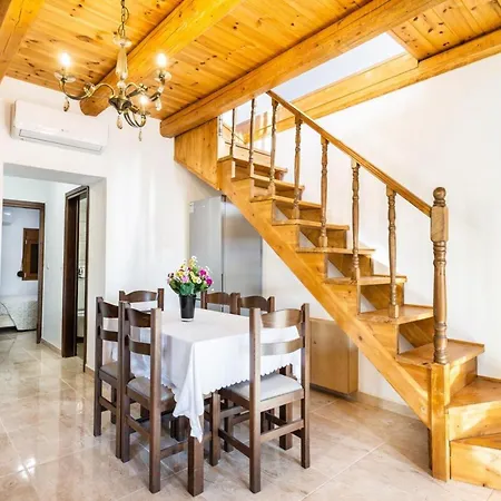 Platania's Paradise 公寓 干尼亞